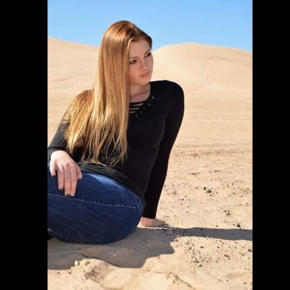 Meet your Posher, Cheyenne - Picture 2 of 2